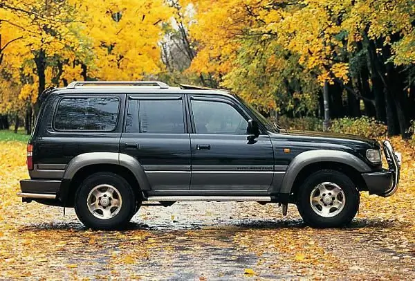 Toyota Land Cruiser 80 5-qhov chaw nres tsheb wagon