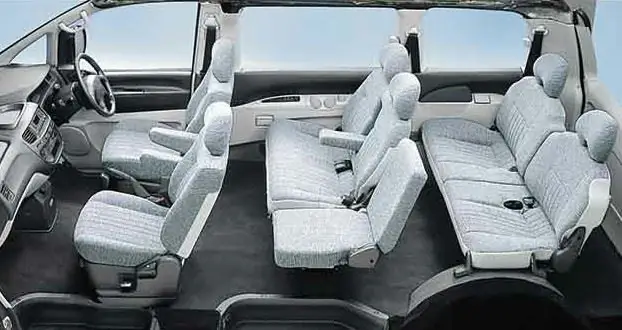 8-seat Space Gear saloon