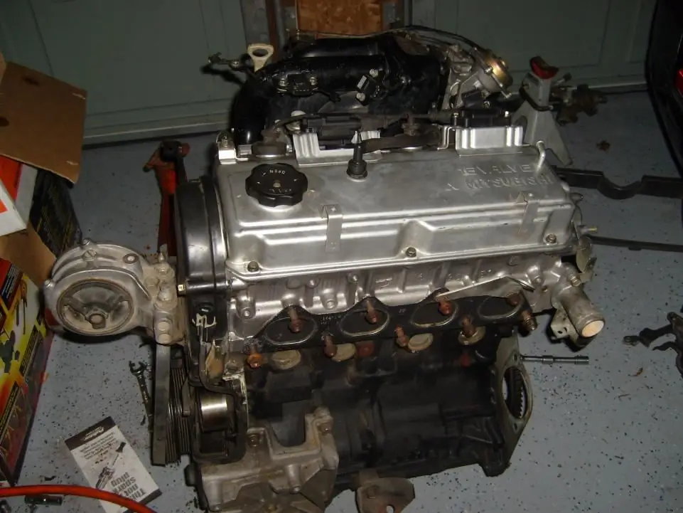 Motor 4G64