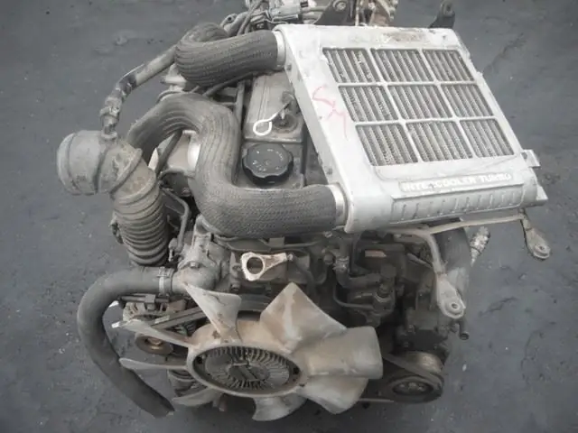 Motor 4M40