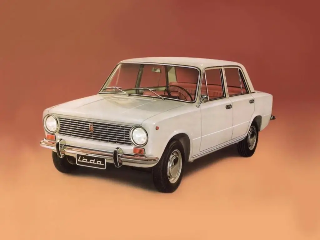 Kolik váží VAZ-2101? Hmotnost těla a motor VAZ-2101