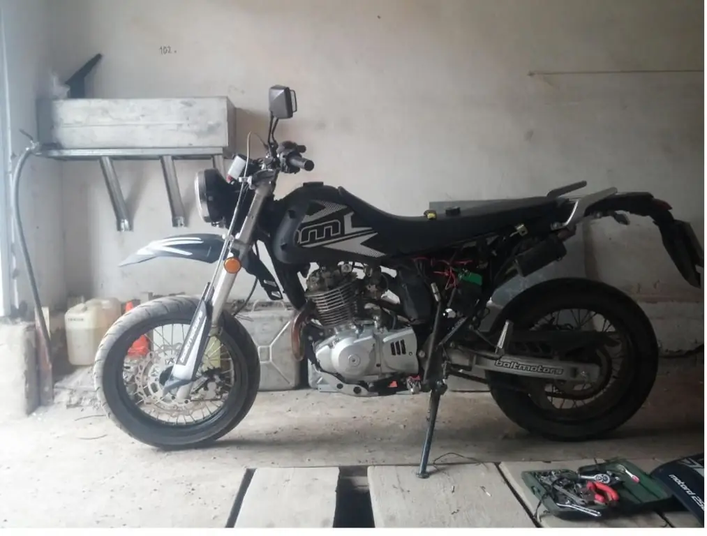 Enduro cykel B altmotors Motard 250