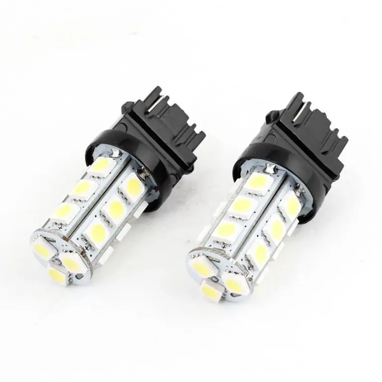 led lamppu autoon