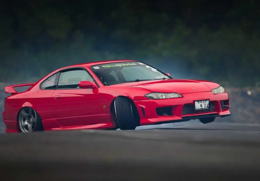 نيسان سيلفيا S15