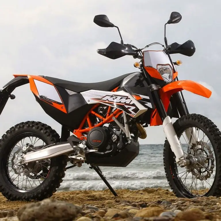 KTM 690 "Enduro": specifications, engine power, maximum speed, operation and maintenance features, owner reviews