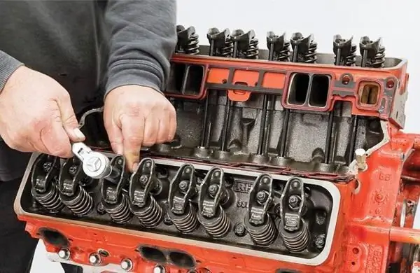 característica del motor v8