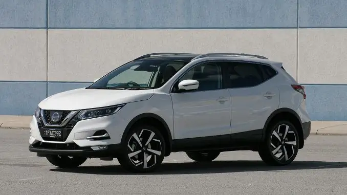 "Nissan Qashqai": kev ua haujlwm yam ntxwv, hom, kev faib tawm, kev siv roj, tshaj tawm lub zog, qhov siab tshaj plaws, kev khiav hauj lwm nta thiab cov tswv xyuas