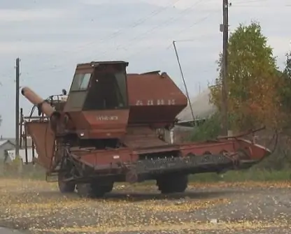 Combine Niva - the pride of Soviet engineering