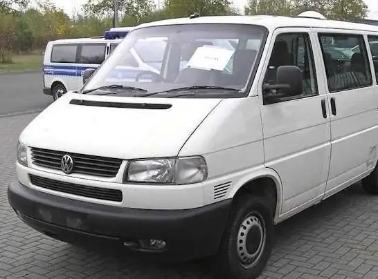 4WD minibus: Hyundai-Starex, Toyota. Który wybrać?