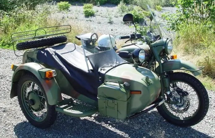 4WD-motorcyklar. Motorcykel "Ural" fyrhjulsdrift