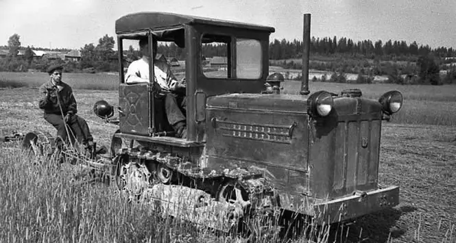 Tracteurs légendaires de l'URSS