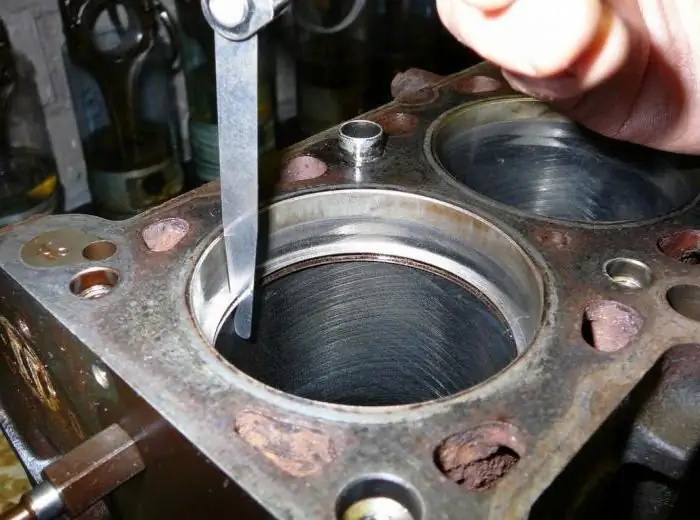 jocul termic al segmentelor de piston